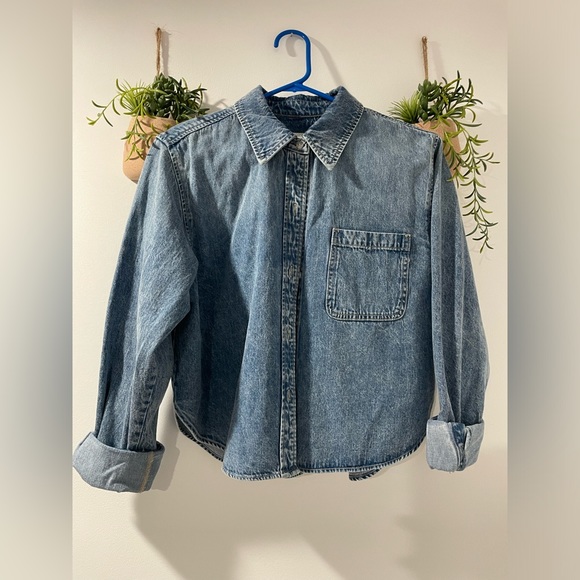 UNIVERSAL THREAD - Long Sleeve Collared Cropped Button-Down Shirt - Picture 2 of 11